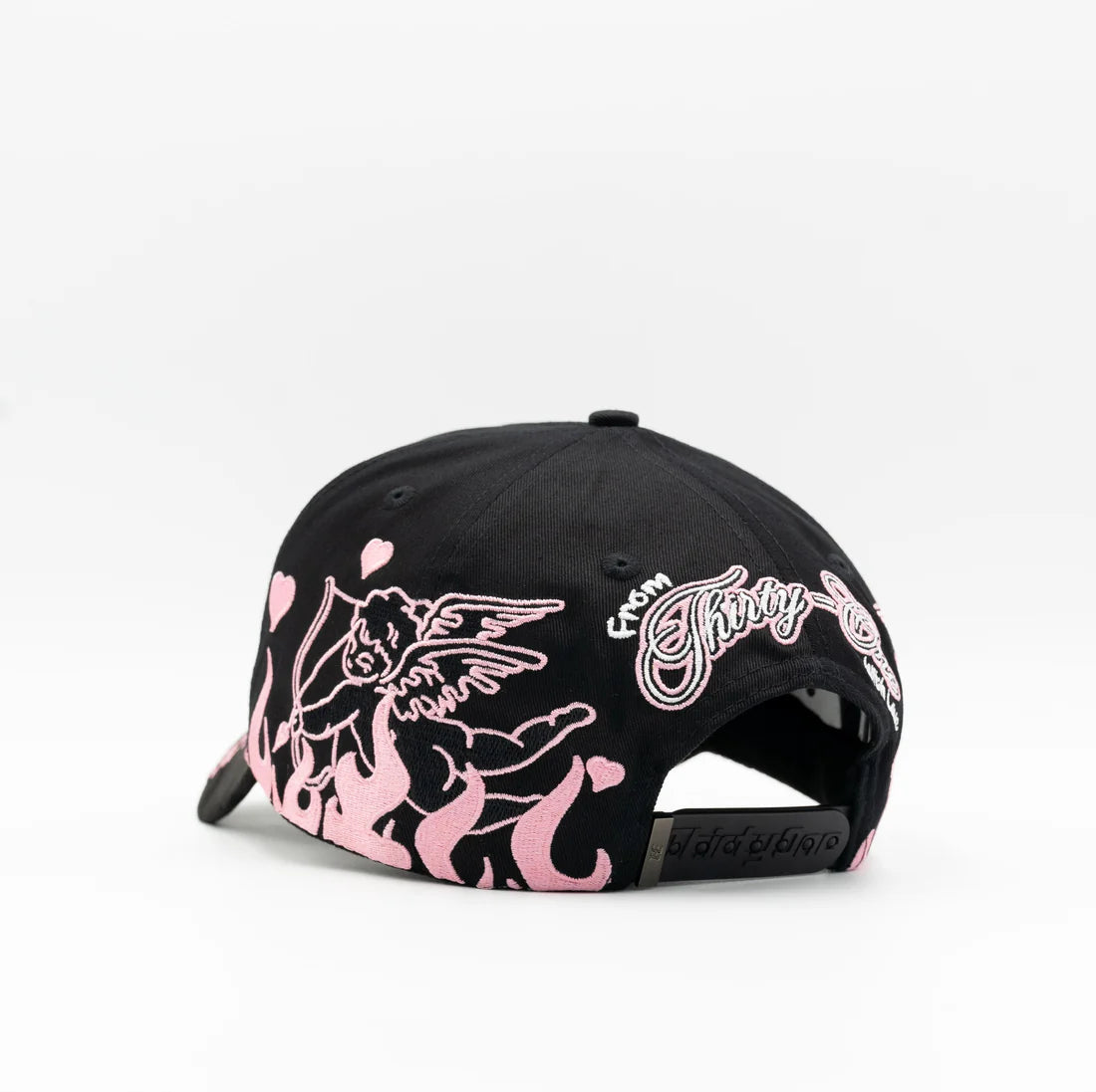 31 Hats - NY Pearls in Love